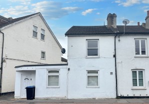 Property for Auction in London - 70A Woodside Green, South Norwood, London, SE25 5EU