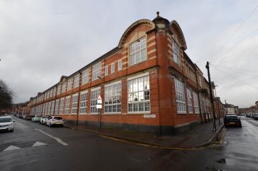 Property for Auction in Leicestershire - 301 Tudor Studios, 164 Tudor Road, Leicester, Leicestershire LE3 5HU