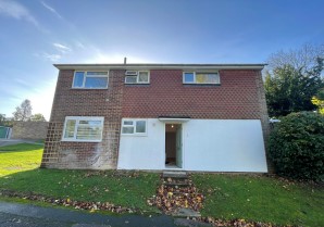 Property for Auction in London - 1 Trevor Close, Harrow, Middlesex, HA3 6AE