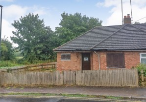 Property for Auction in London - 5 Queens Road, Tewkesbury, Gloucestershire, GL20 5EL