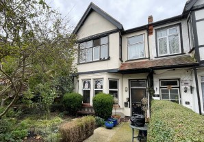 Property for Auction in London - 34 Manor Road, Westcliff-on-Sea, Essex, SS0 7SS