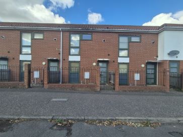 Property for Auction in East Anglia - 19 Park House Court, Oak Lane, Norwich, Norfolk NR3 3QJ