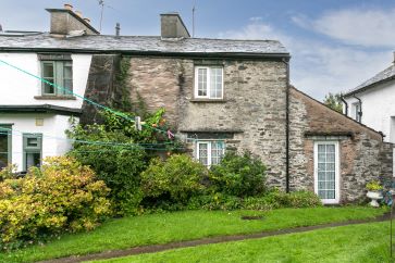 Property for Auction in Cumbria - 1 Silver Street, Staveley, Kendal, Cumbria LA8 9NX