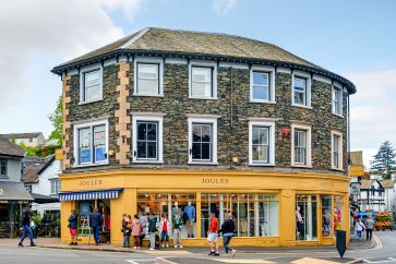 Property for Auction in Cumbria - Flat 1, Victoria Buildings, Ash Street, Bowness-On-Windermere, Windermere, Cumbria LA23 3EB