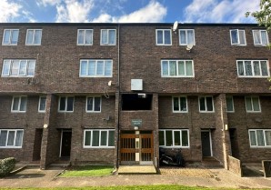 Property for Auction in London - 262 Dowdeswell Close, Putney, London, SW15 5RN