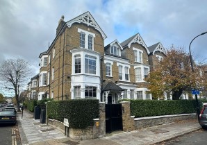 Property for Auction in London - Flat C, 87 Priory Road, South Hampstead, London, NW6 3NL