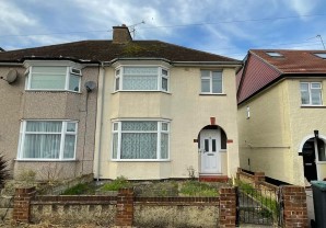 Property for Auction in London - 54 Colyer Road, Northfleet, Gravesend, Kent, DA11 8AY