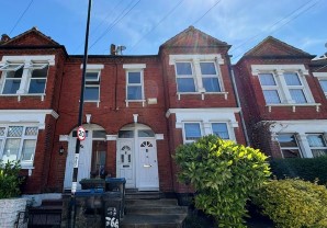 Property for Auction in London - 76A Grange Park Road, Thornton Heath, Surrey, CR7 8QB
