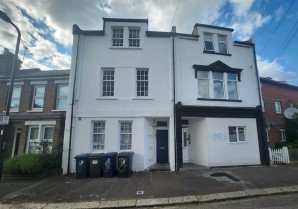 Property for Auction in London - Flat 3, 8 Endsleigh Road, West Ealing, London, W13 0RE