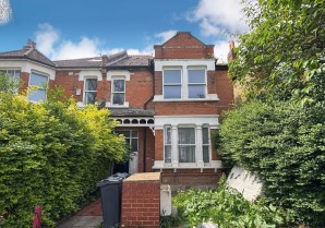 Property for Auction in London - Flat 2, 9 Avenue Road, Isleworth, Middlesex, TW7 4JL