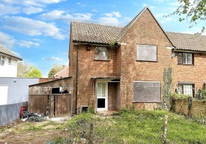 Property for Auction in London - 58 Fairchildes Avenue, New Addington, Croydon, Surrey, CR0 0AL