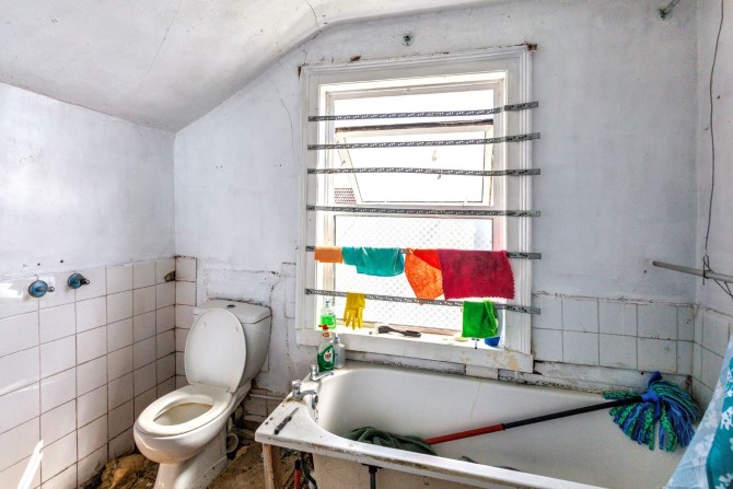 Lot Image