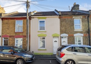 Property for Auction in London - 15 Southill Road, Chatham, Kent, ME4 5SA
