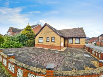 Property for Auction in East Anglia - 5 Dussindale, Wymondham, Norfolk NR18 0TA