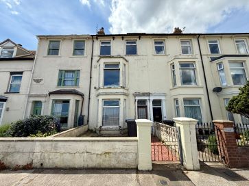 Property for Auction in East Anglia - 66 Pakefield Road, Lowestoft, Suffolk NR33 0HX