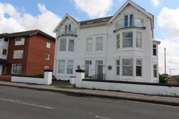 Property for Auction in North West - Flat 8, 65-67 The Esplanade, Knott End-On-Sea, Poulton-Le-Fylde, Lancashire FY6 0AD