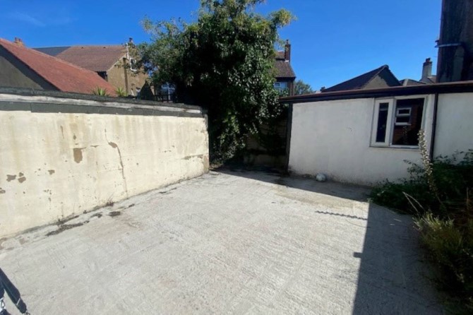 Lot Image