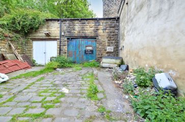 Property for Auction in West Yorkshire - Garage at Queen Street , Morley , Leeds , West Yorkshire LS27 8EG