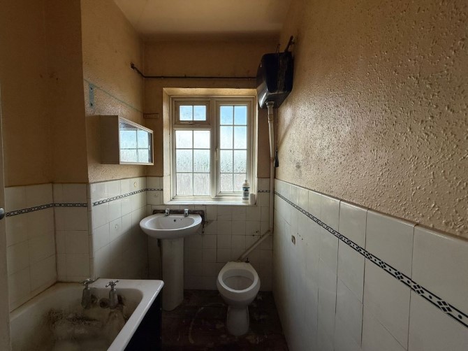 Lot Image