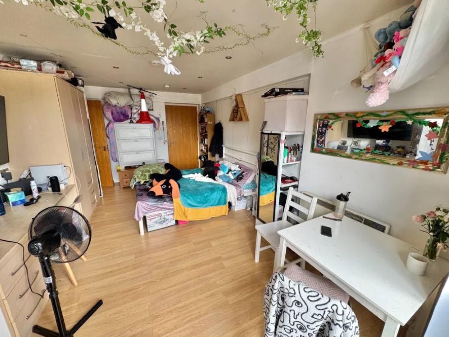 Lot Image