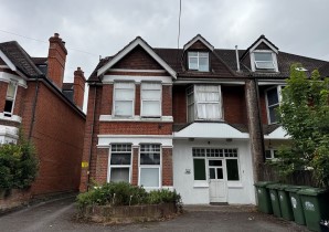 Property for Auction in Sussex & Hampshire - Flat 8, 5 Darwin Road, Southampton, Hampshire, SO15 5BS