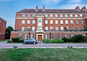 Property for Auction in London - 31 Woodstock Close, Oxford, Oxfordshire, OX2 8DB