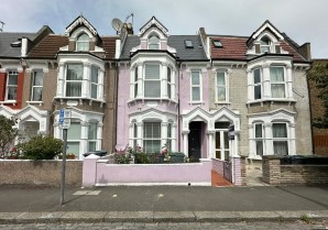 Property for Auction in London - 59B Lausanne Road, Hornsey, London, N8 0HJ