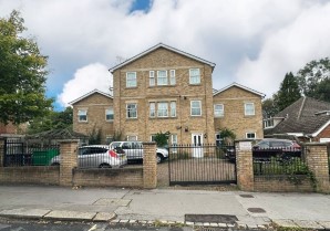 Property for Auction in London - Flat 5, 11 Outram Road, Croydon, Surrey, CR0 6XG