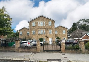 Property for Auction in London - Flat 3, 11 Outram Road, Croydon, Surrey, CR0 6XG