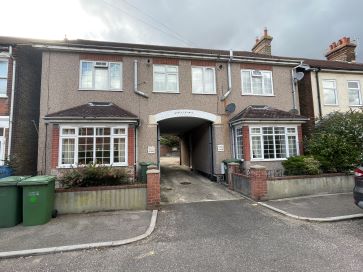 Property for Auction in East Anglia - 1C Ashley Court, Butts Road, Stanford-Le-Hope, Essex SS17 0JH
