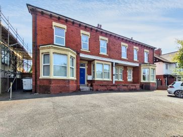 Property for Auction in Manchester - Flat 10, Newton Court 91-93, Newton Drive, Blackpool, Lancashire, FY3 8LX