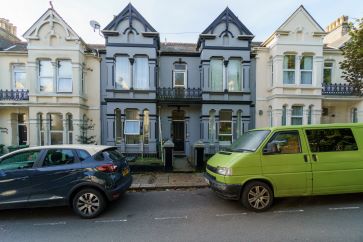 Property for Auction in South West - 18D Connaught Avenue, Mutley, Plymouth, Devon PL4 7BX