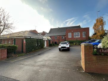 Property for Auction in West Yorkshire - Surgery at 12 Oakley Terrace, Leeds, West Yorkshire LS11 5HT