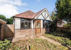 Property for Auction in London - 3 Courtlands Close, Goring-by-Sea, Worthing, West Sussex, BN12 4BT