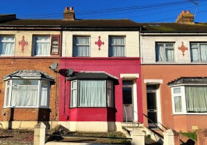 Property for Auction in London - 102 Pagitt Street, Chatham, Kent, ME4 6RD