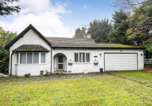Property for Auction in London - 98 Lower Road, Fetcham, Leatherhead, Surrey, KT22 9NG