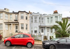 Property for Auction in Sussex & Hampshire - First Floor Flat, 146 Hollingdean Terrace, Brighton, BN1 7HE