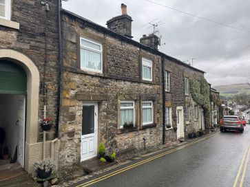 Property for Auction in Cumbria - 31 Mitchelgate, Kirkby Lonsdale, Kirkby Lonsdale, Cumbria LA6 2BE