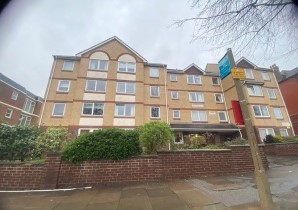 Property for Auction in Sussex & Hampshire - Flat 22 Homedrive House, The Drive, Hove, East Sussex, BN3 6GE