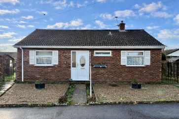 Property for Auction in East Anglia - 10 Cressener Close, Norwich, Norfolk NR6 5RF