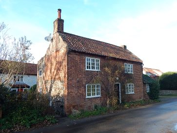 Property for Auction in East Anglia - Rose Cottage, The Street, Hempstead, Holt, Norfolk NR25 6AH