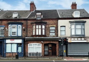 Property for Auction in London - Flats 1-5, 33 Yarm Lane, Stockton-on-Tees, Cleveland, TS18 3DT