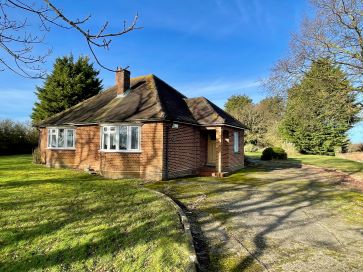 Property for Auction in East Anglia - The Oaks, Cranley Road, Redlingfield, Eye, Suffolk IP23 7NZ