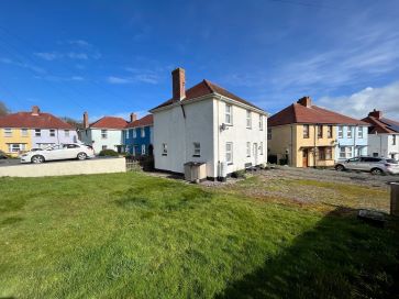 Property for Auction in Wales - 20 Cylch-Y-Llan, New Quay, Ceredigion SA45 9PE