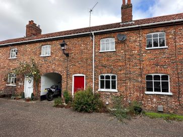 Property for Auction in East Anglia - 3 Fairland Terrace, Hingham, Norwich, Norfolk NR9 4HR