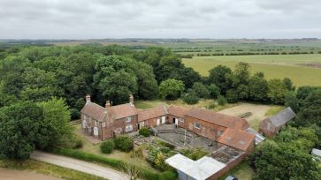 Property for Auction in Hull & East Yorkshire - Elm Tree Farm, Carr Road, Burton Pidsea, East Riding of Yorkshire HU12 9DH
