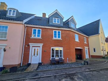 Property for Auction in East Anglia - 20 Crown Meadow, Kenninghall, Norwich, Norfolk NR16 2FE