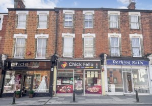 Property for Auction in London - Flat 2, 304 High Street, Dorking, Surrey, RH4 1QX