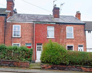 Property for Auction in Chesterfield & North Derbyshire - 61 Foljambe Road, Chesterfield, Derbyshire, S40 1NN