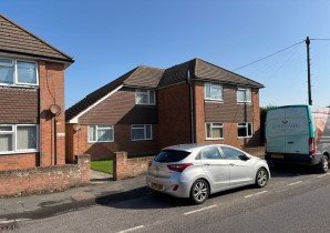Property for Auction in Sussex & Hampshire - Flat 8, 443 Brighton Road, Lancing, West Sussex, BN15 8LB